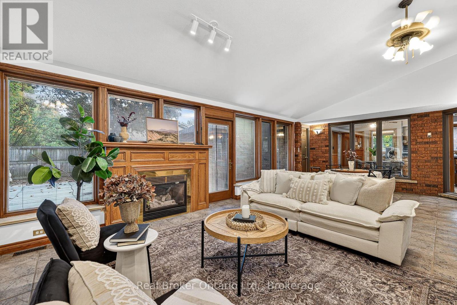 11 Elisabeth Street, East Zorra-Tavistock, Ontario  N0J 1M0 - Photo 36 - X13851366
