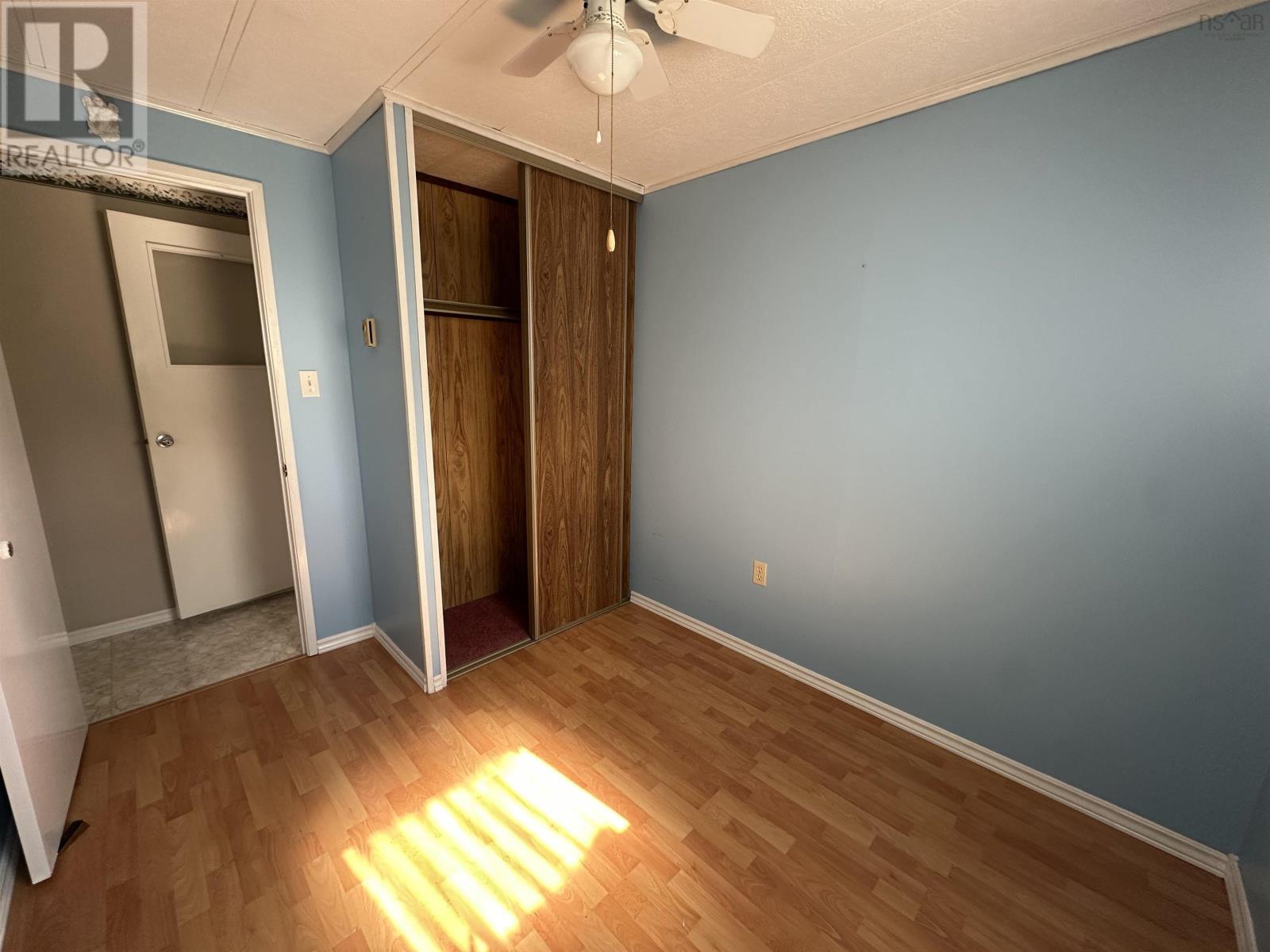 picture 32