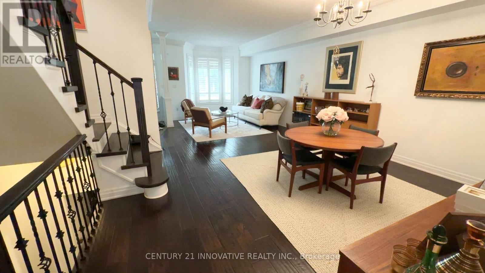 16 St Lawrence Drive, Mississauga, Ontario  L5G 4V6 - Photo 4 - W13851108