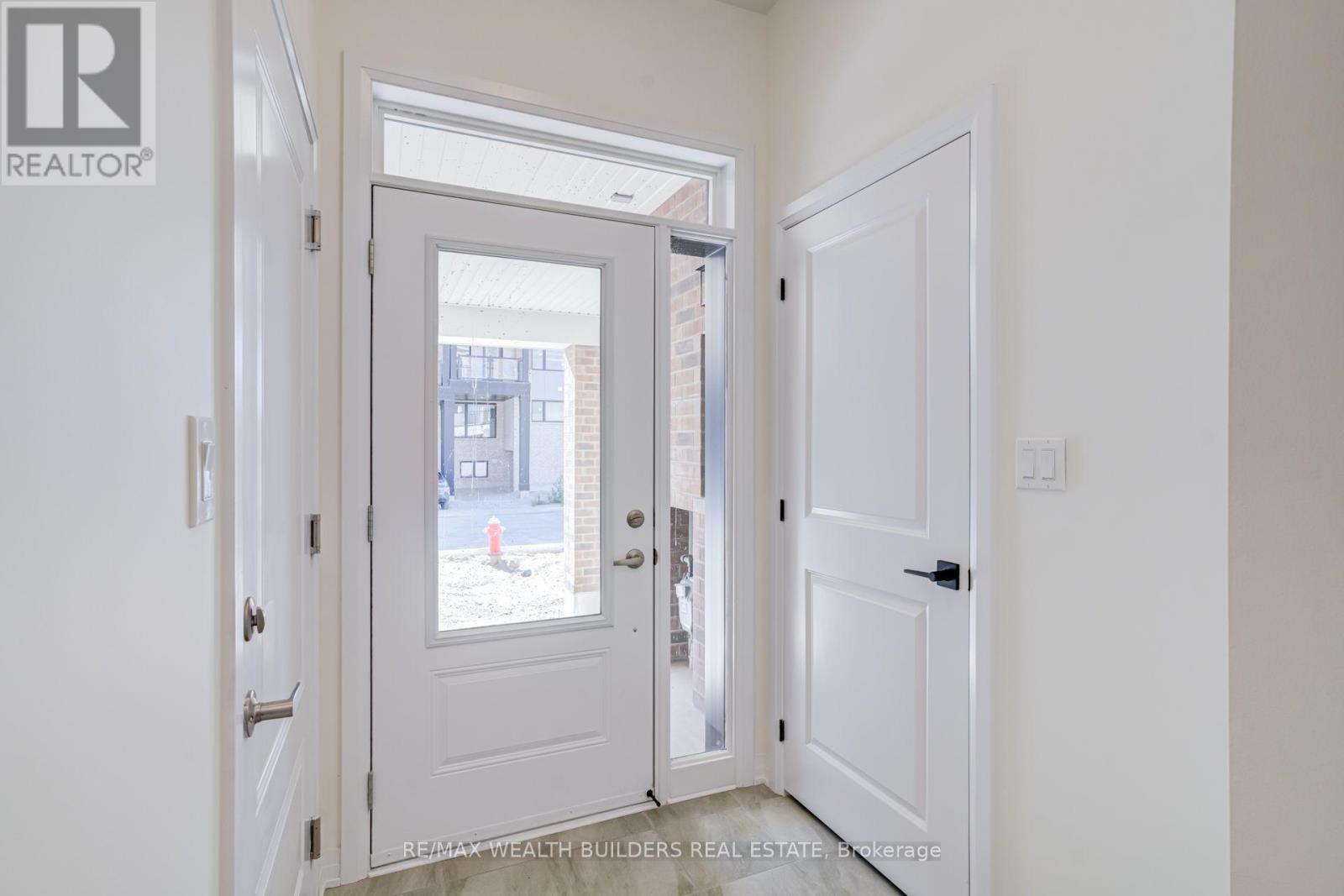 Upper - 6 Thornbird Crescent, Brampton, Ontario  L6V 3N5 - Photo 3 - W13851298
