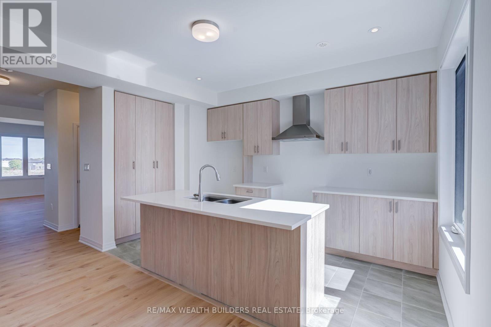 Upper - 6 Thornbird Crescent, Brampton, Ontario  L6V 3N5 - Photo 9 - W13851298