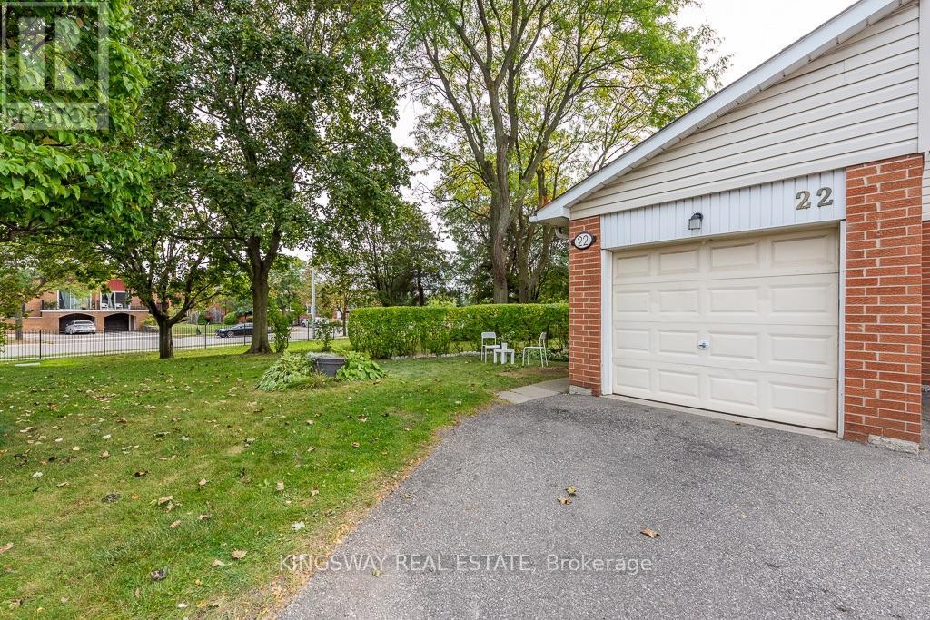 22 - 525 Meadows Boulevard, Mississauga, Ontario  L4Z 1H2 - Photo 4 - W13851340