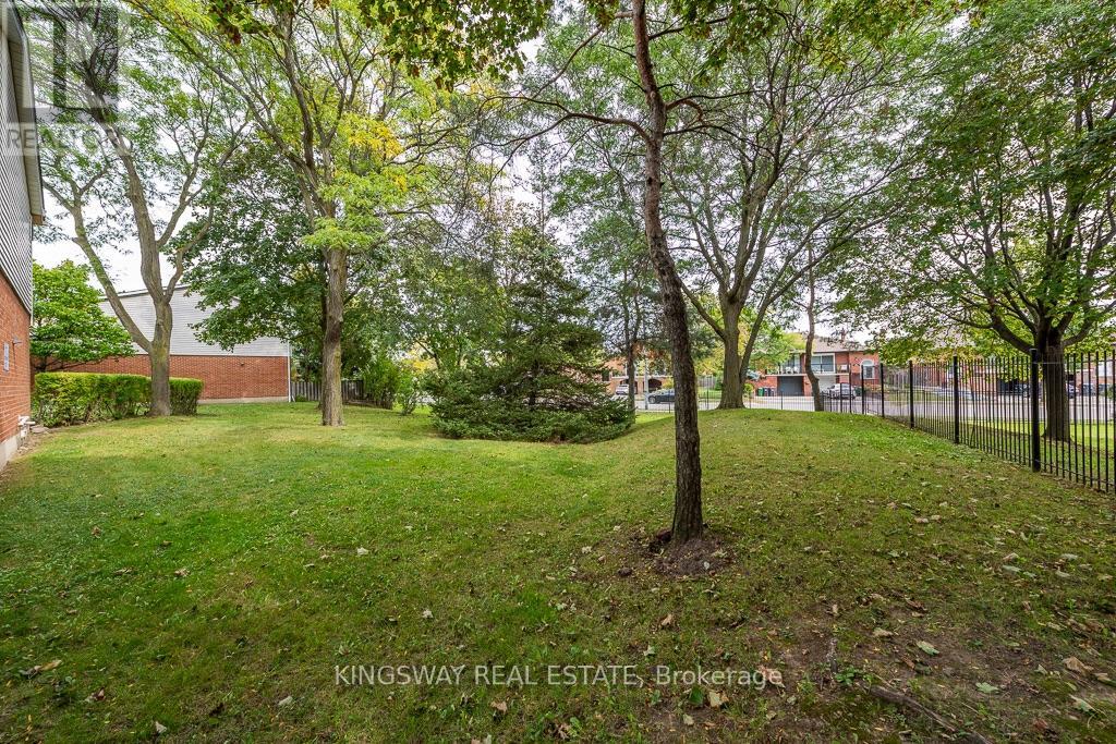 22 - 525 Meadows Boulevard, Mississauga, Ontario  L4Z 1H2 - Photo 8 - W13851340