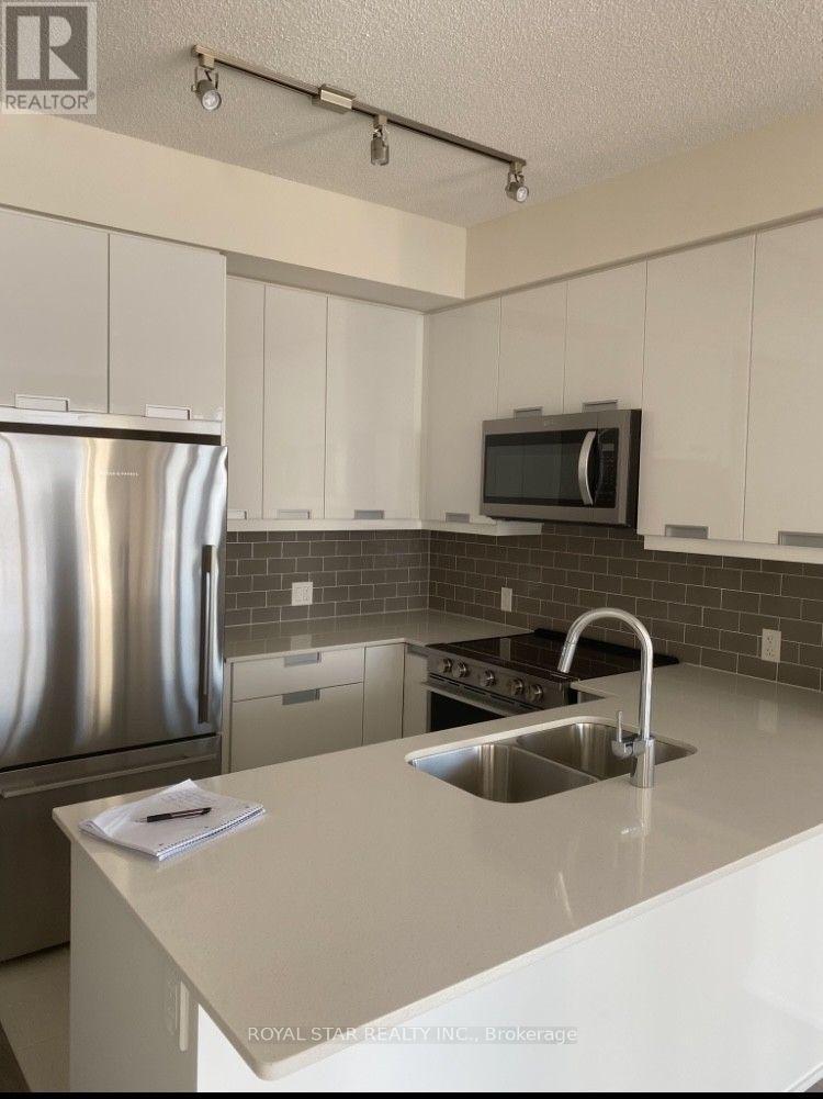 1913 - 35 Watergarden Drive, Mississauga, Ontario  L5R 0G8 - Photo 6 - W13851348