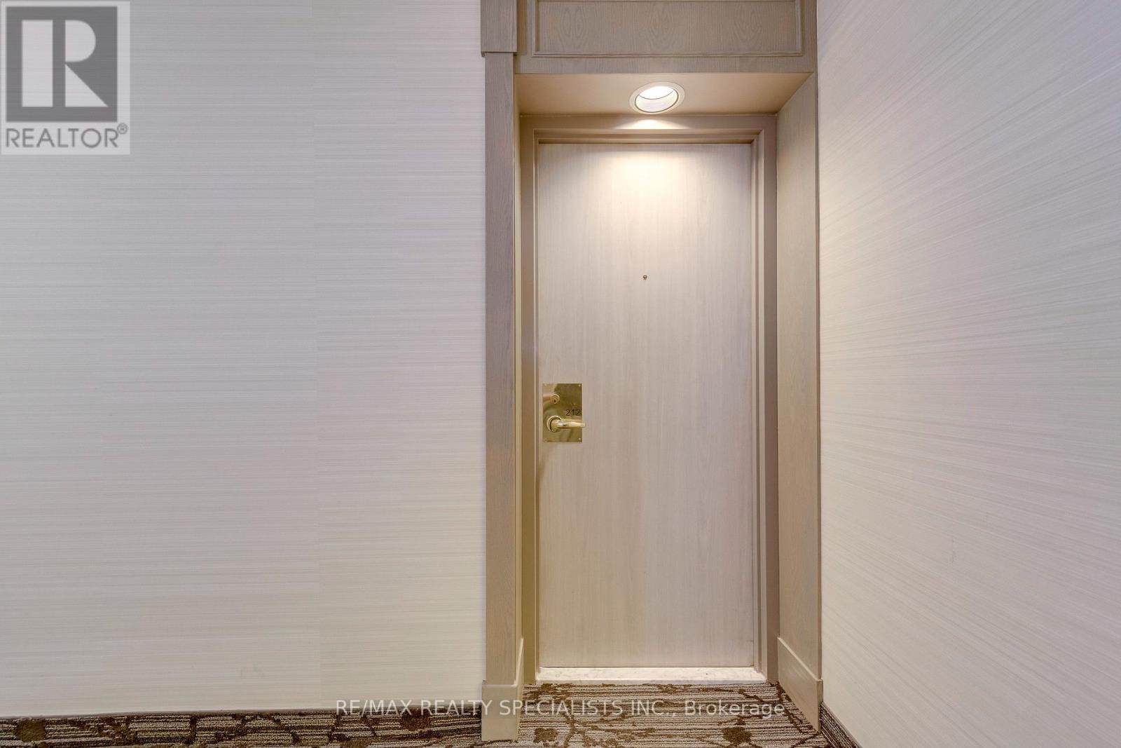 212 - 2155 Burnhamthorpe Road W, Mississauga, Ontario  L5L 5P4 - Photo 8 - W13851360
