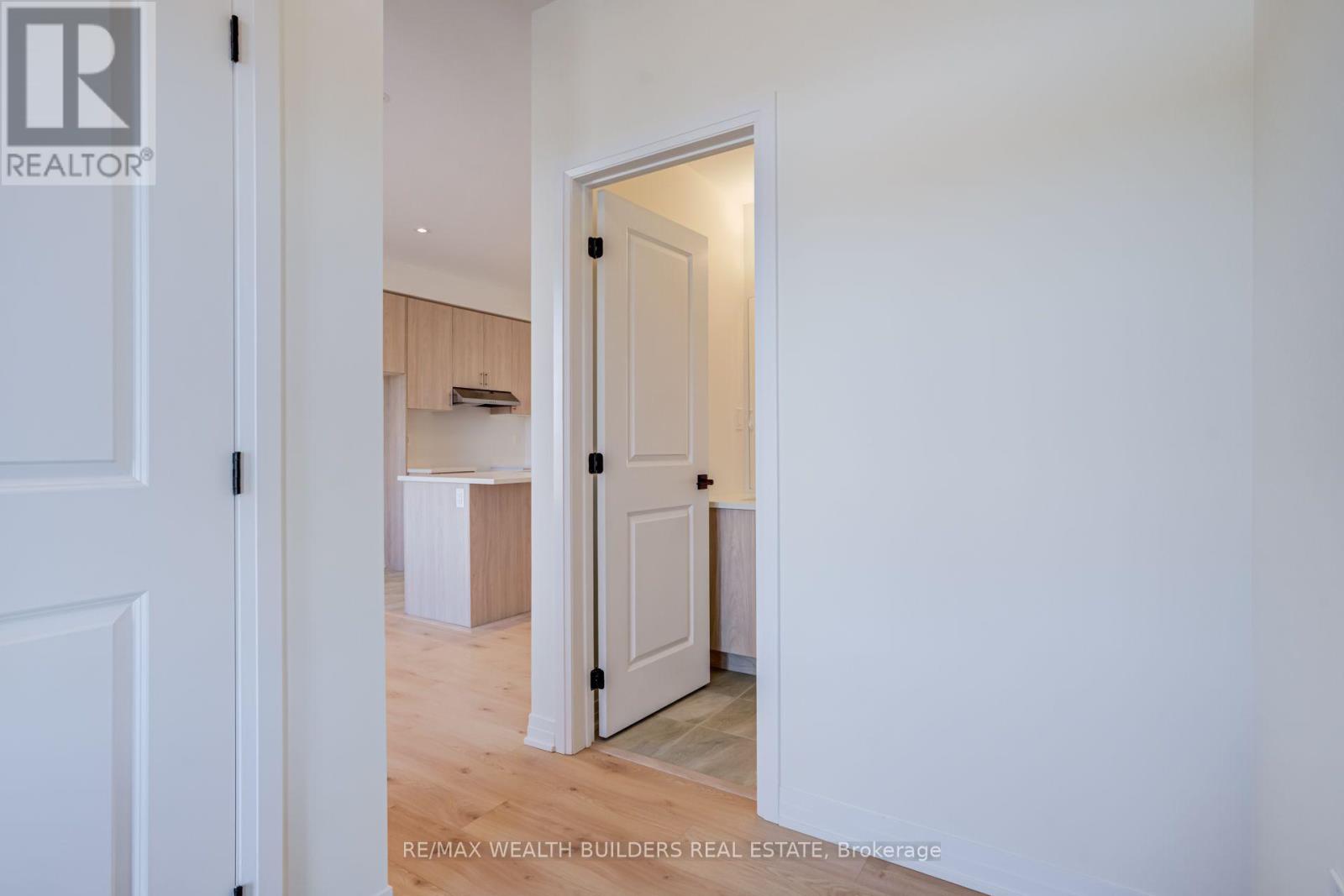 Lower - 6 Thornbird Crescent, Brampton, Ontario  L6V 3N5 - Photo 7 - W13851390