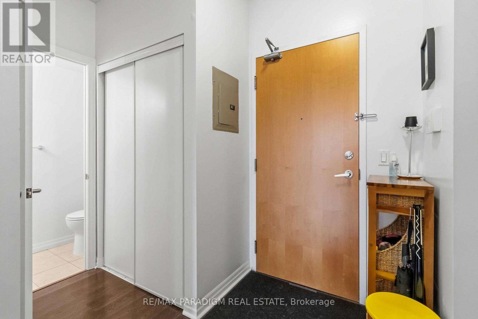 2503 - 3939 Duke Of York Boulevard, Mississauga, Ontario  L5B 4N2 - Photo 4 - W13851458