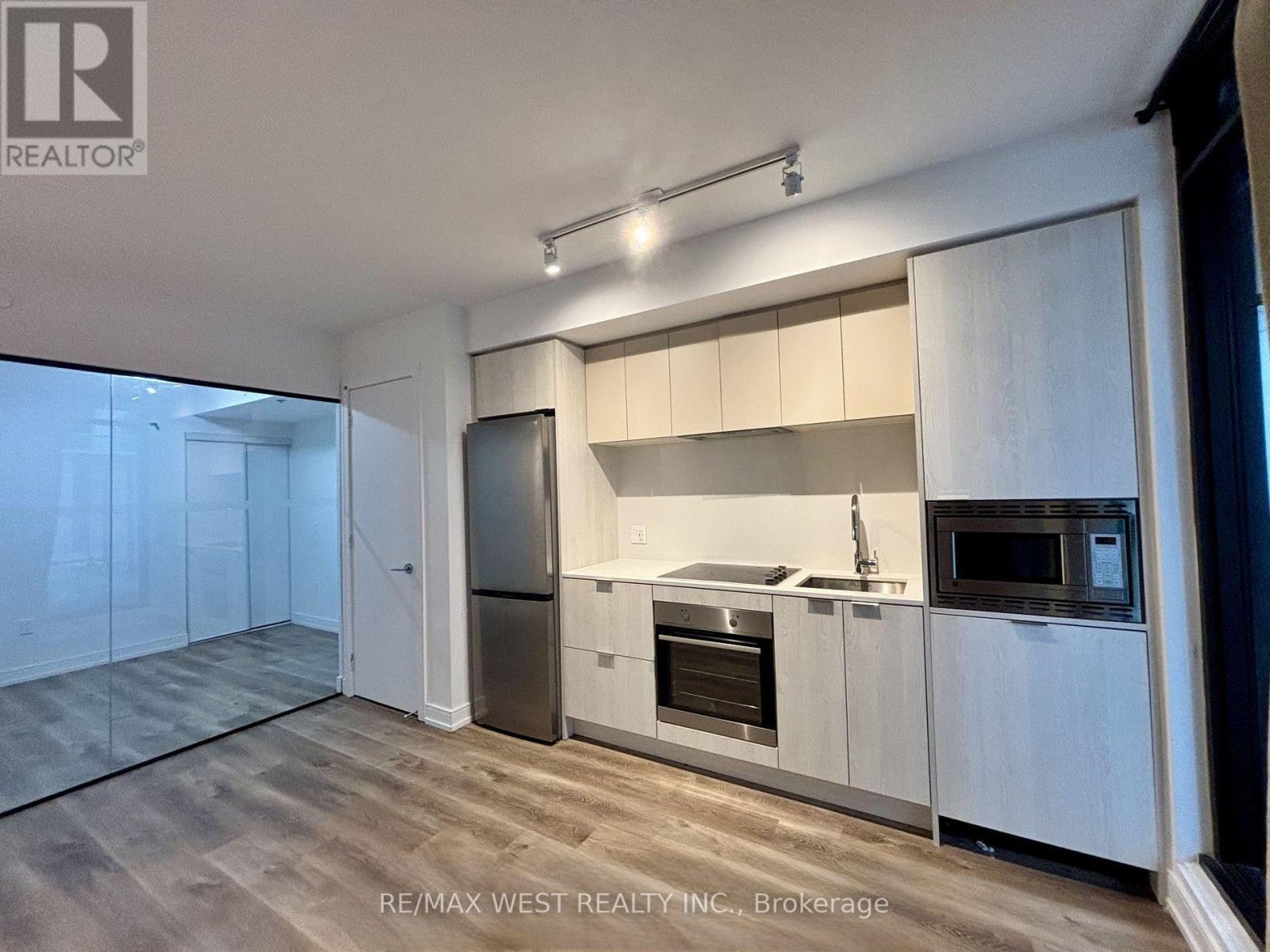 325 - 1 Jarvis Street, Hamilton, Ontario  L8R 0A8 - Photo 5 - X13851192