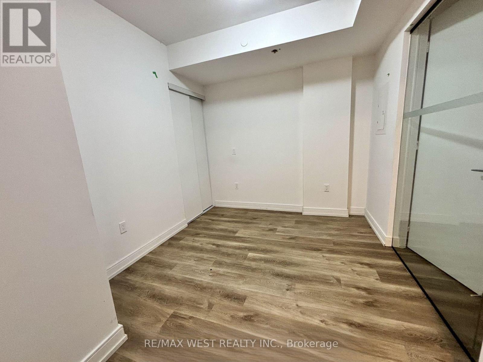 325 - 1 Jarvis Street, Hamilton, Ontario  L8R 0A8 - Photo 8 - X13851192