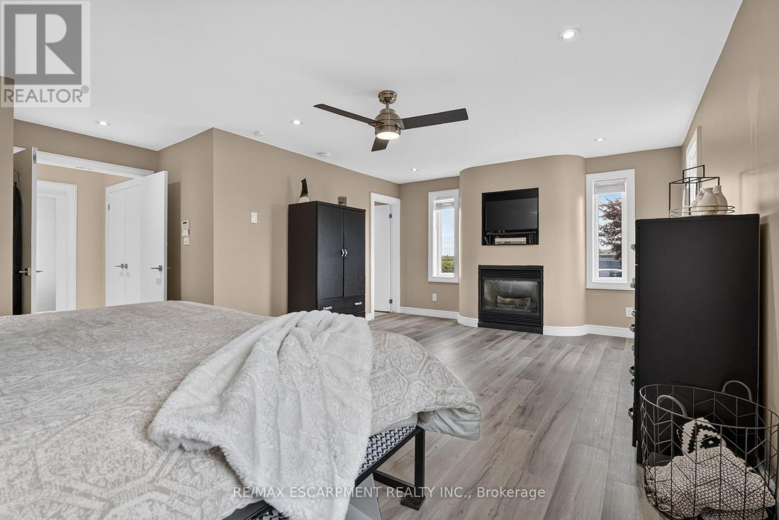 1380 Eighth Avenue Louth, St. Catharines, Ontario  L2R 6P7 - Photo 23 - X13851236
