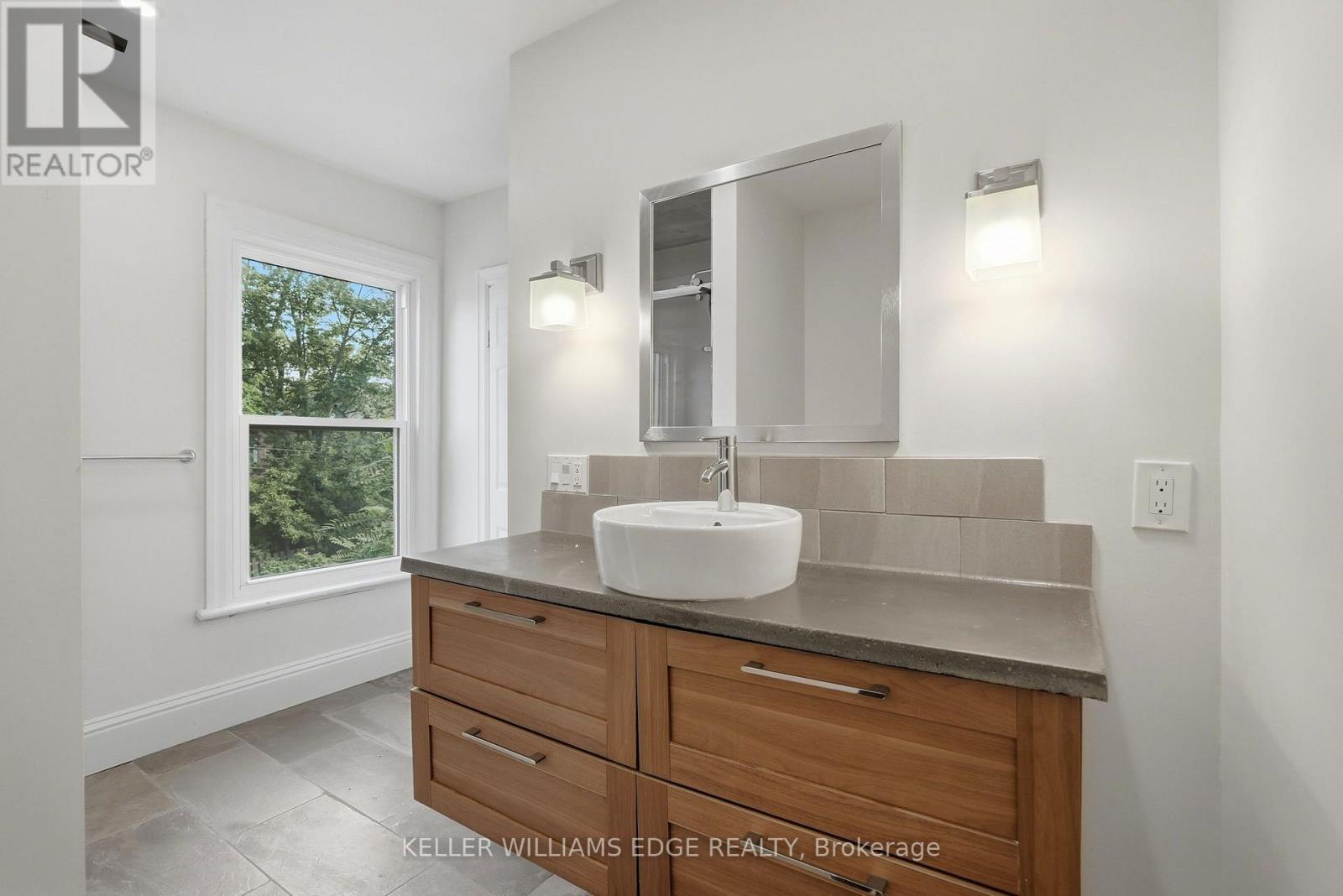 60 Stirton Street, Hamilton, Ontario  L8L 6E8 - Photo 28 - X13851380
