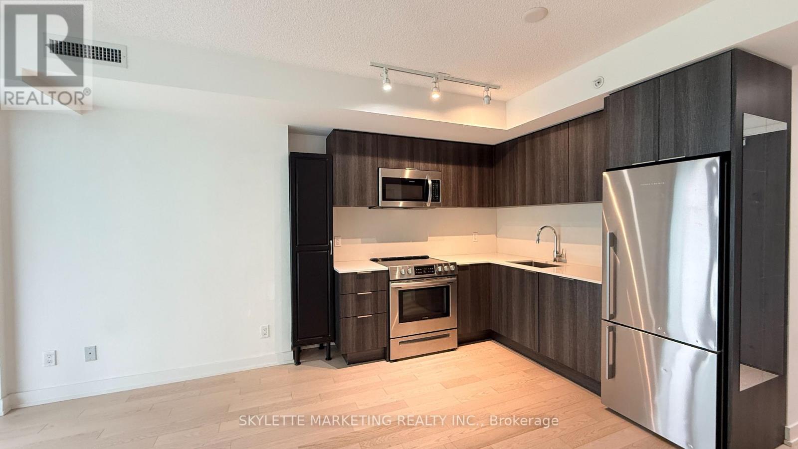 1011 - 25 Richmond Street E, Toronto, Ontario  M5C 0A6 - Photo 28 - C13816410