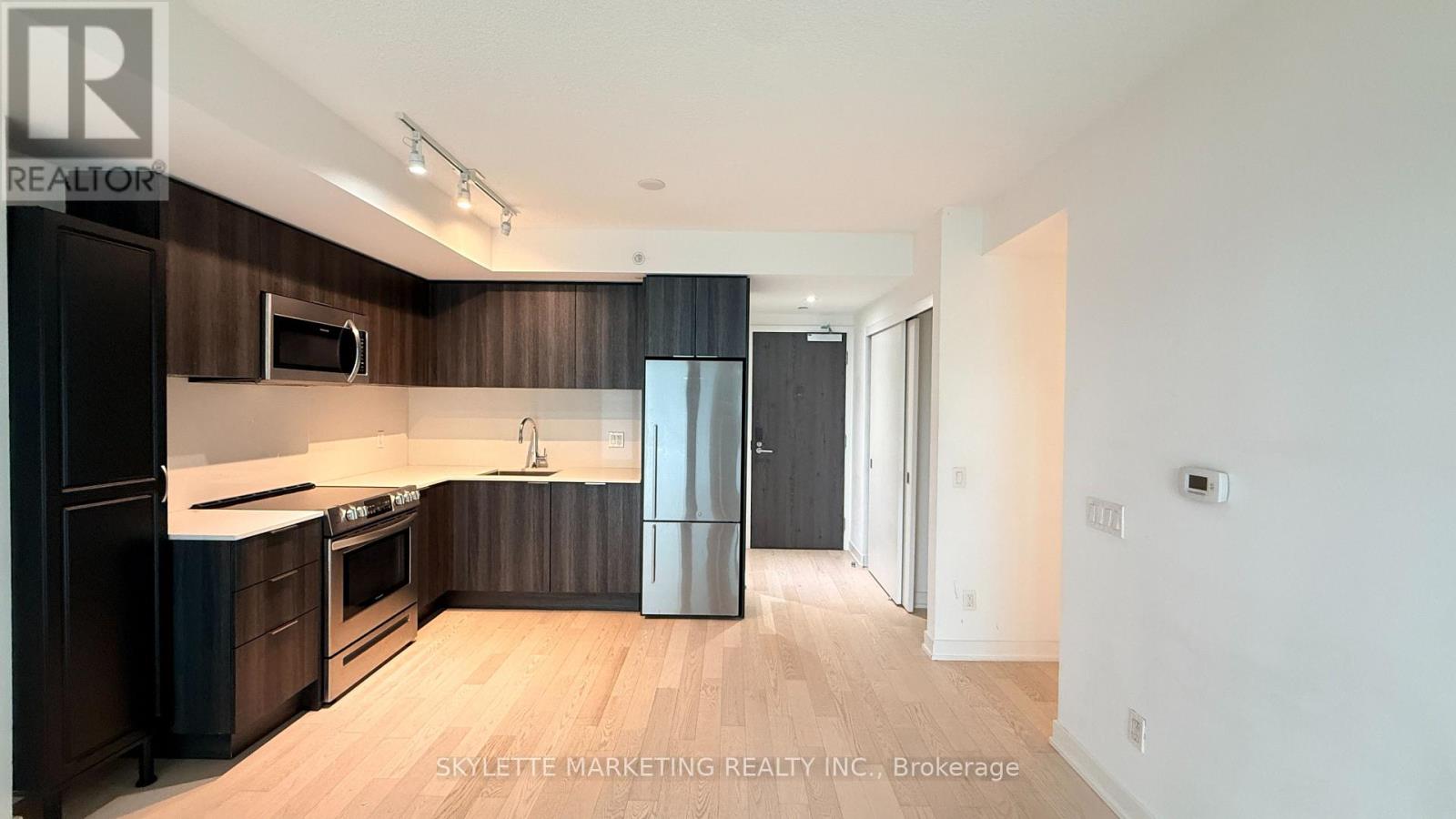 1011 - 25 Richmond Street E, Toronto, Ontario  M5C 0A6 - Photo 5 - C13816410