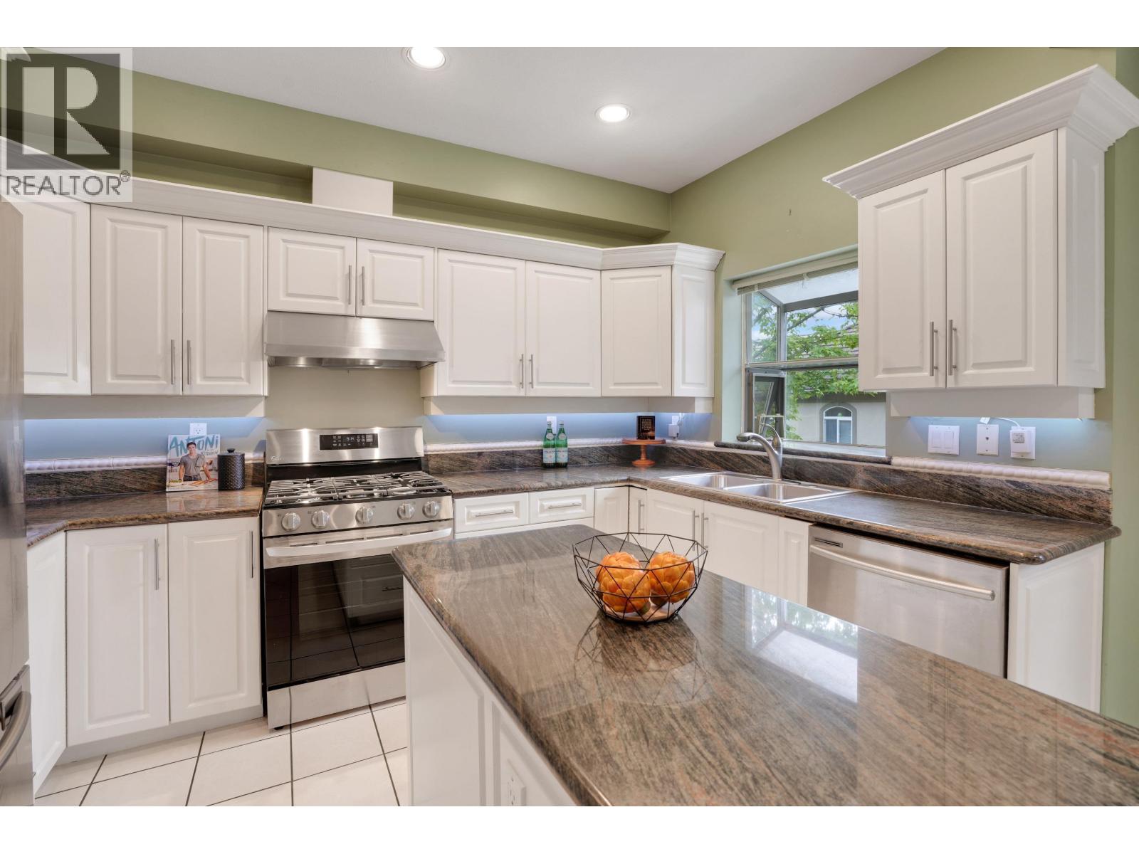 11 915 Fort Fraser Rise, Port Coquitlam, British Columbia  V3C 6K3 - Photo 12 - R3165767