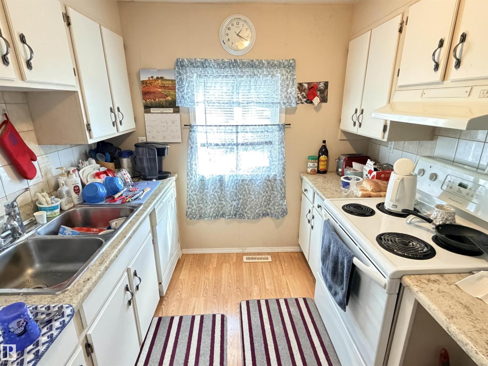 #18 9501 104 AV Westlock Alberta Canada T7P1M7 2