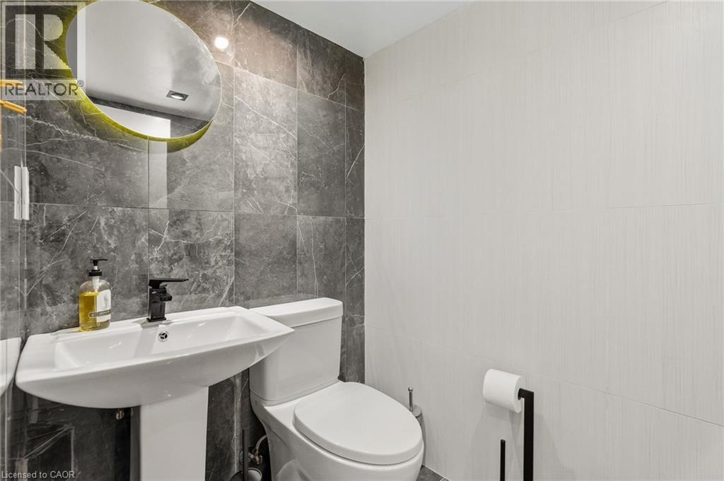 9 Donlea Drive, Hamilton, Ontario  L8T 1K4 - Photo 39 - 40868204