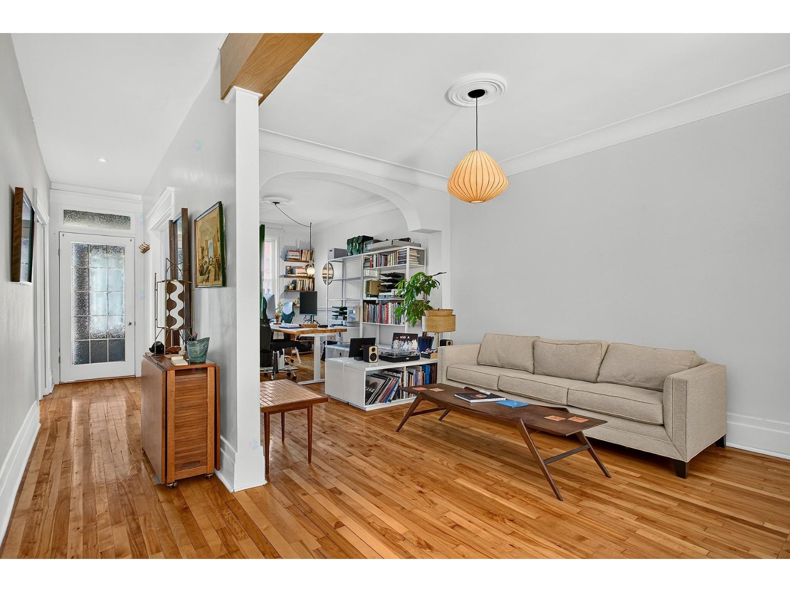 5980-5984 Av. De Lorimier Montréal (Rosemont/La Petite-Patrie) Quebec Canada H2G2P3 5