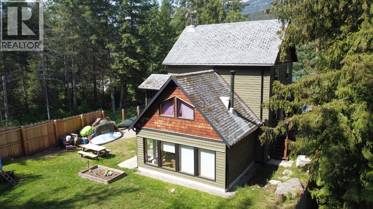 1112 Hume Street, Slocan, British Columbia  V0G 2C0 - Photo 49 - 10402435
