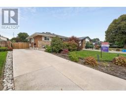 25 SWALLOW CRESCENT, Hamilton, Ontario