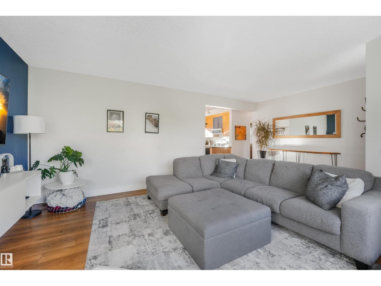 10906 118 ST NW