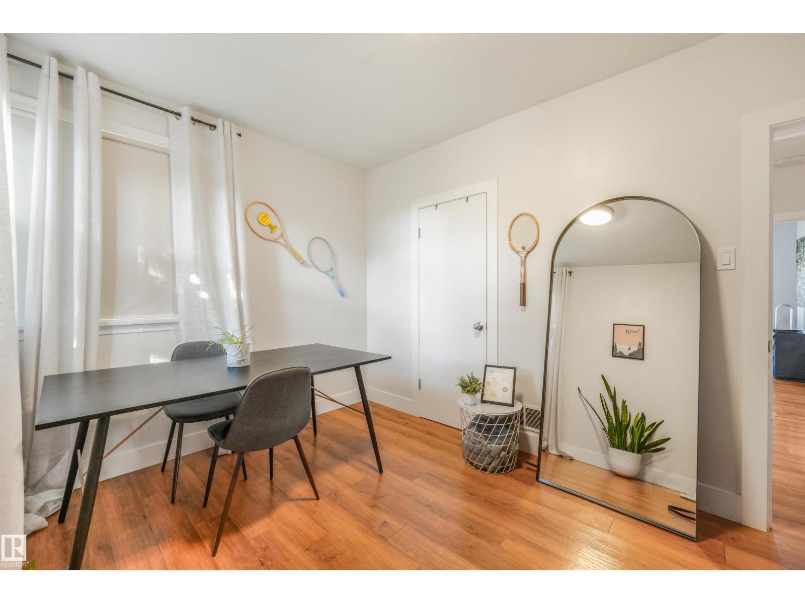 10906 118 ST NW