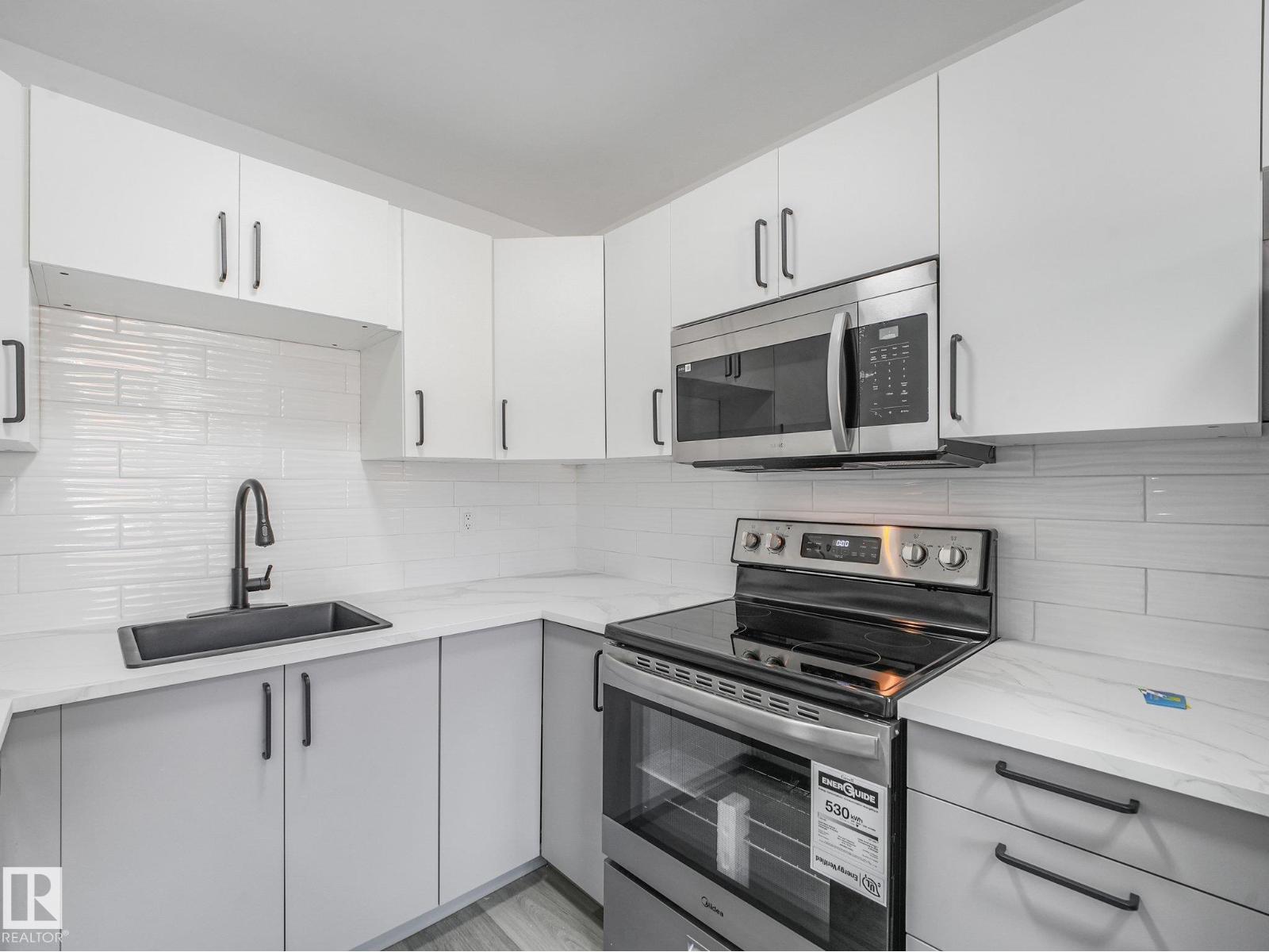 152 LONDONDERRY SQUARE SQ NW