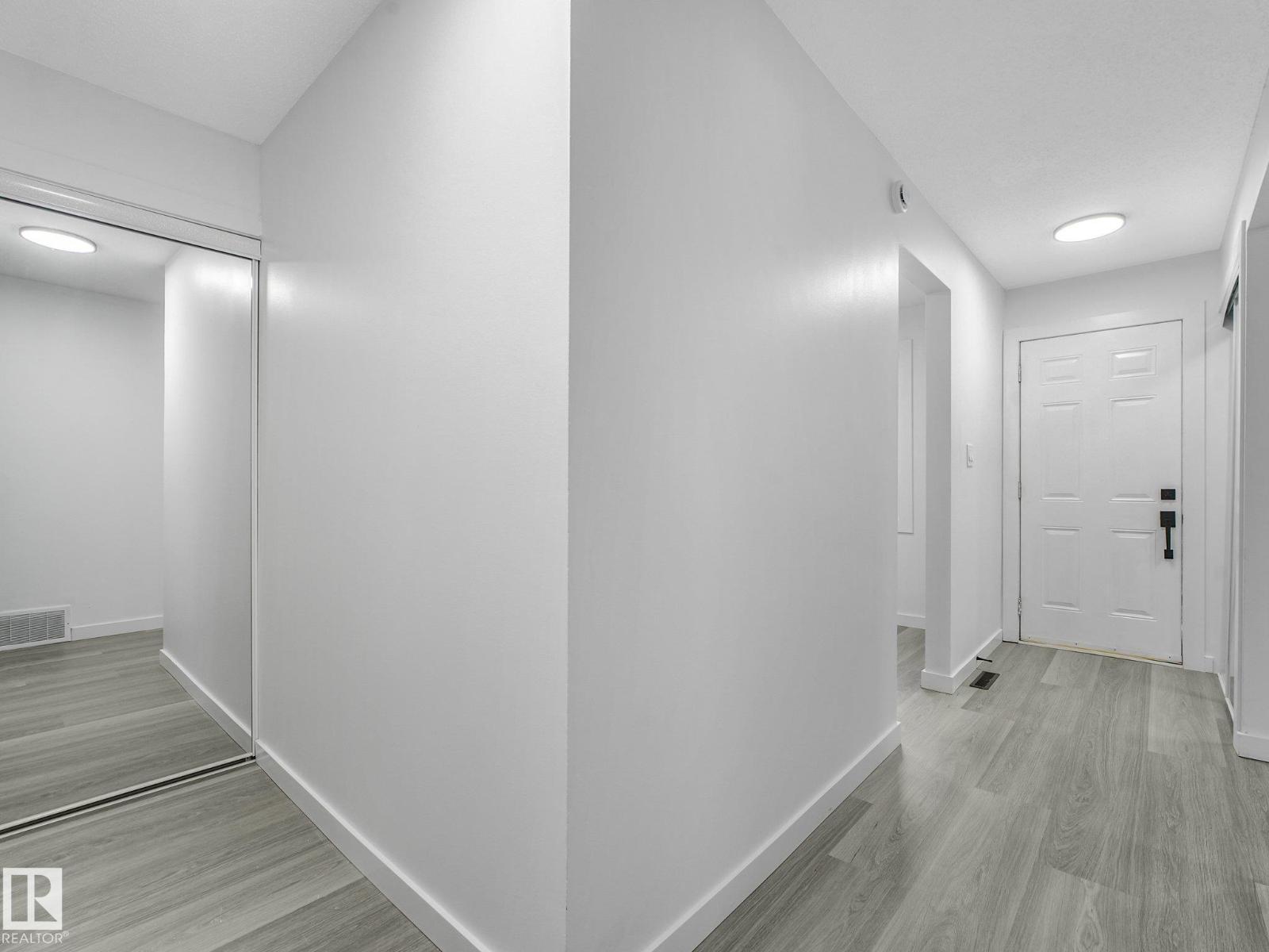 152 LONDONDERRY SQUARE SQ NW