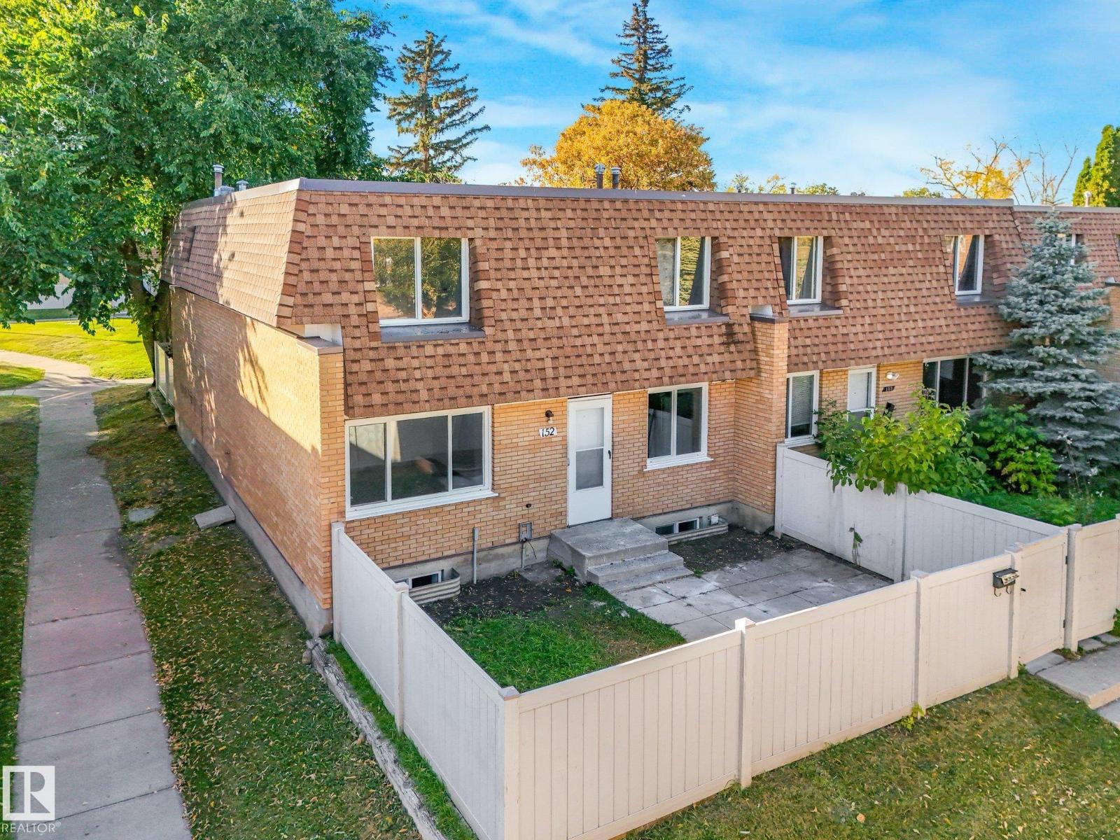 152 LONDONDERRY SQUARE SQ NW