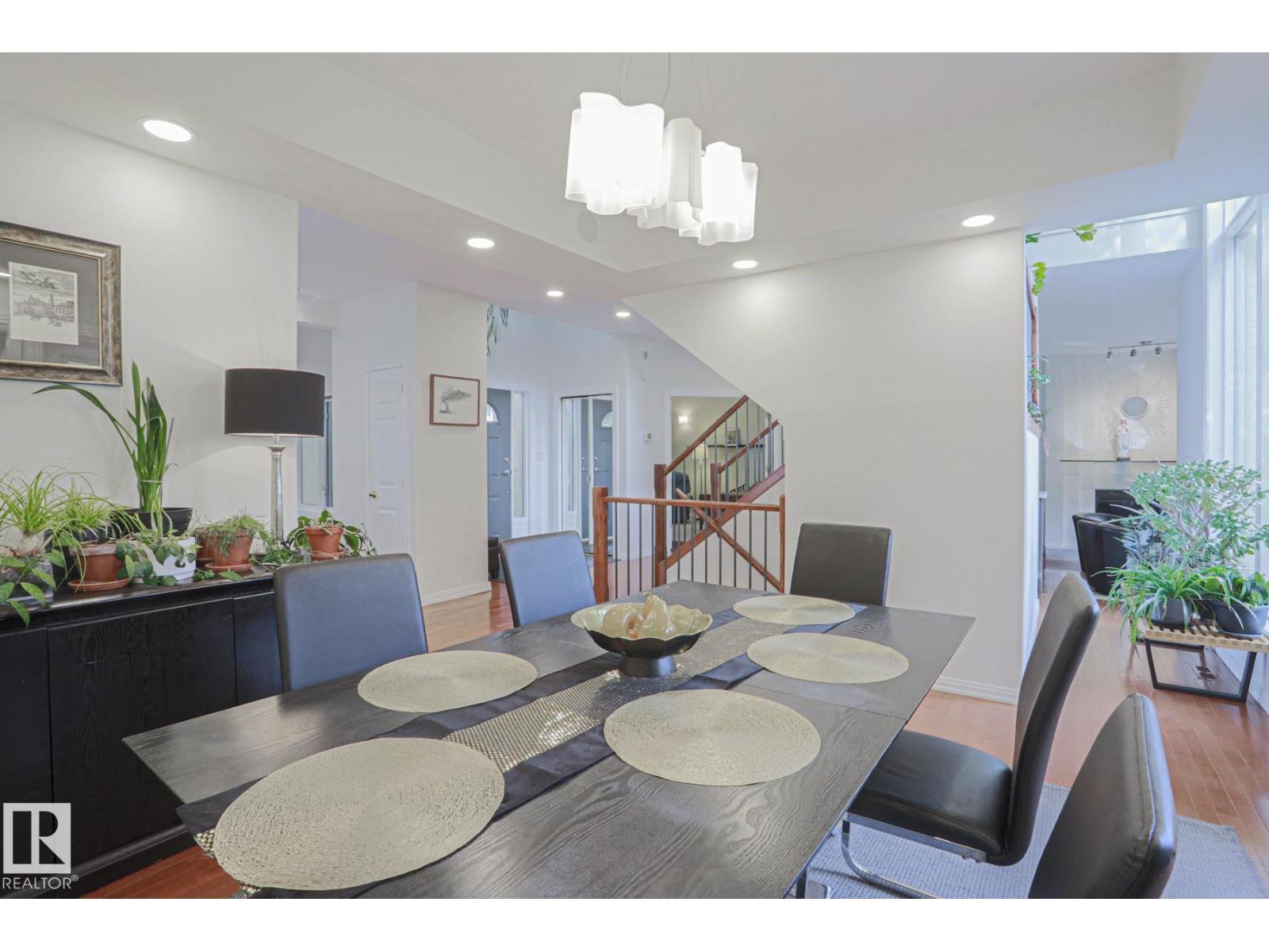 995 OGILVIE BV NW