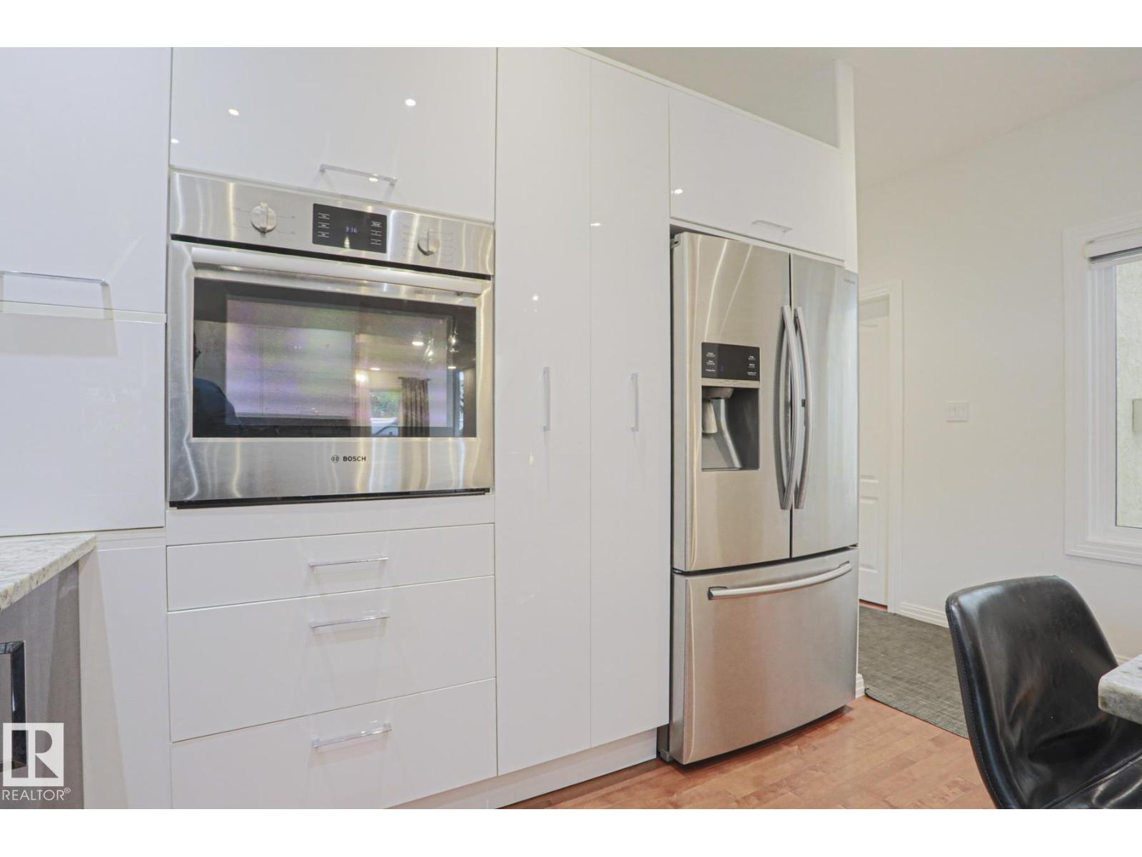995 OGILVIE BV NW