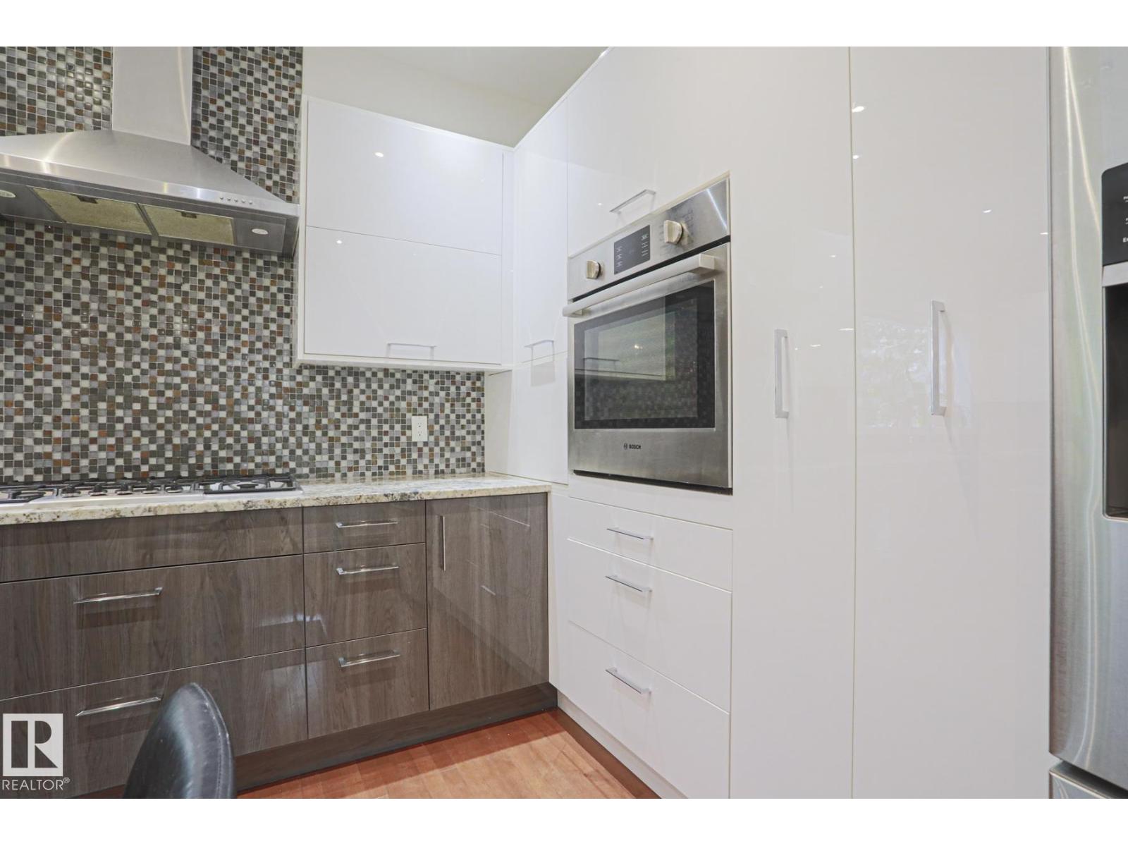 995 OGILVIE BV NW