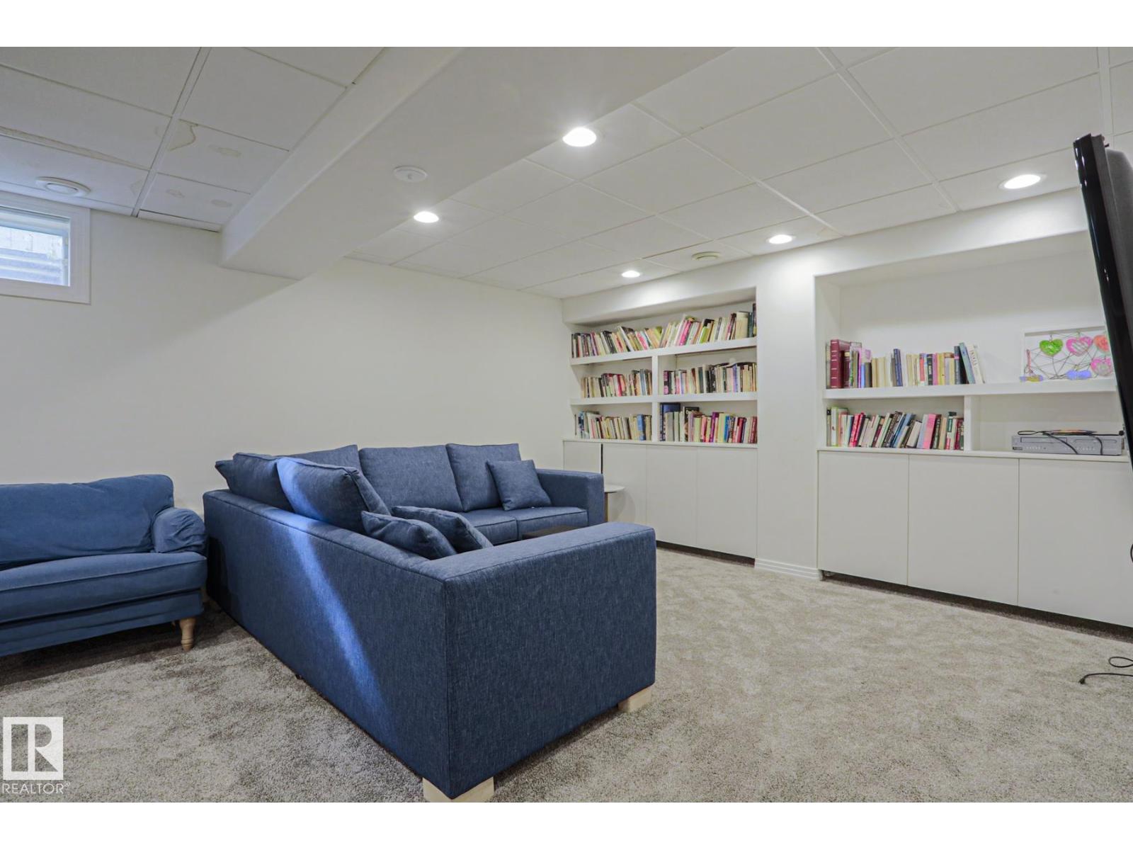 995 OGILVIE BV NW
