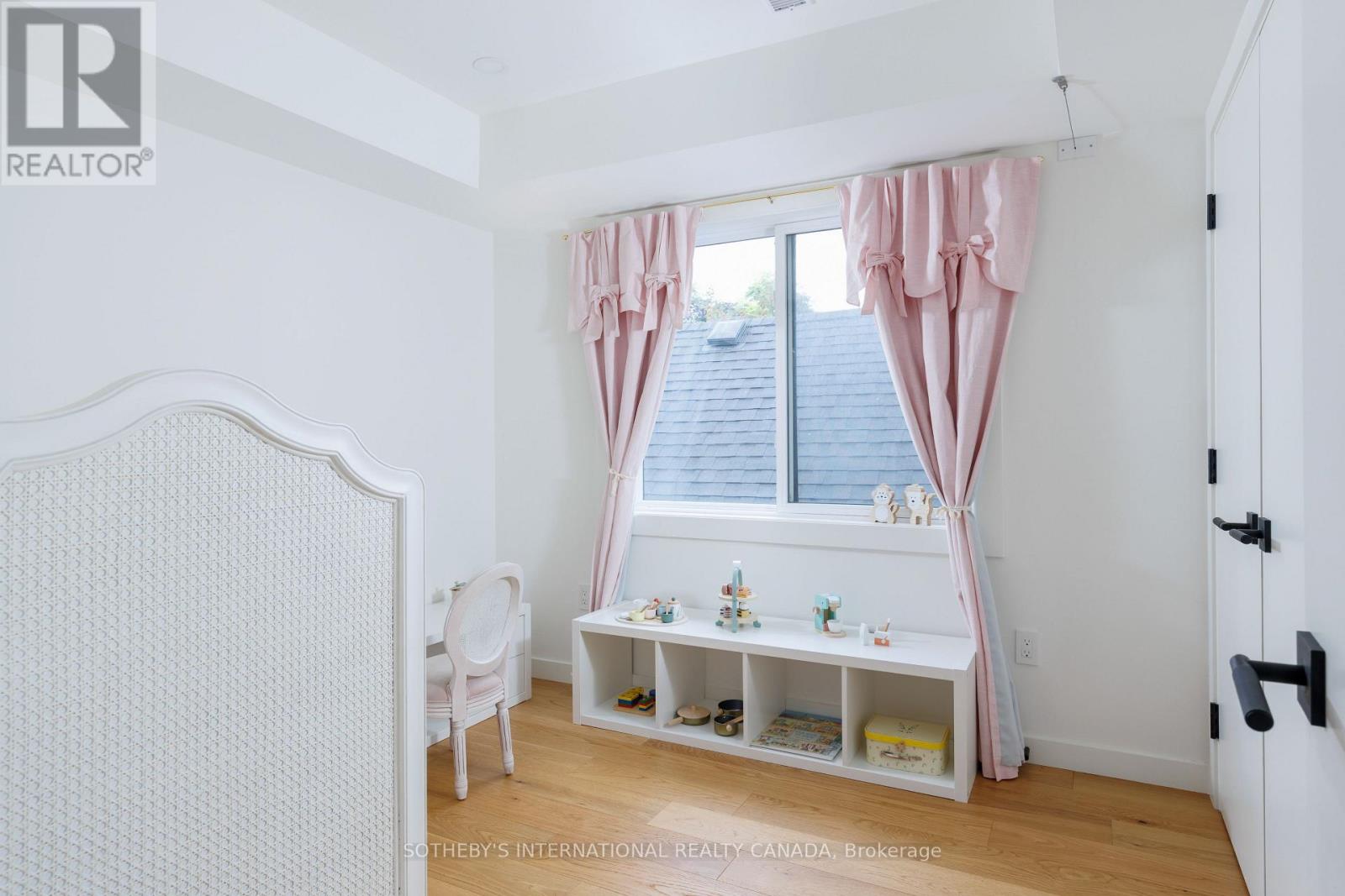 34 Hastings Avenue, Toronto, Ontario  M4L 2L2 - Photo 23 - E13851482
