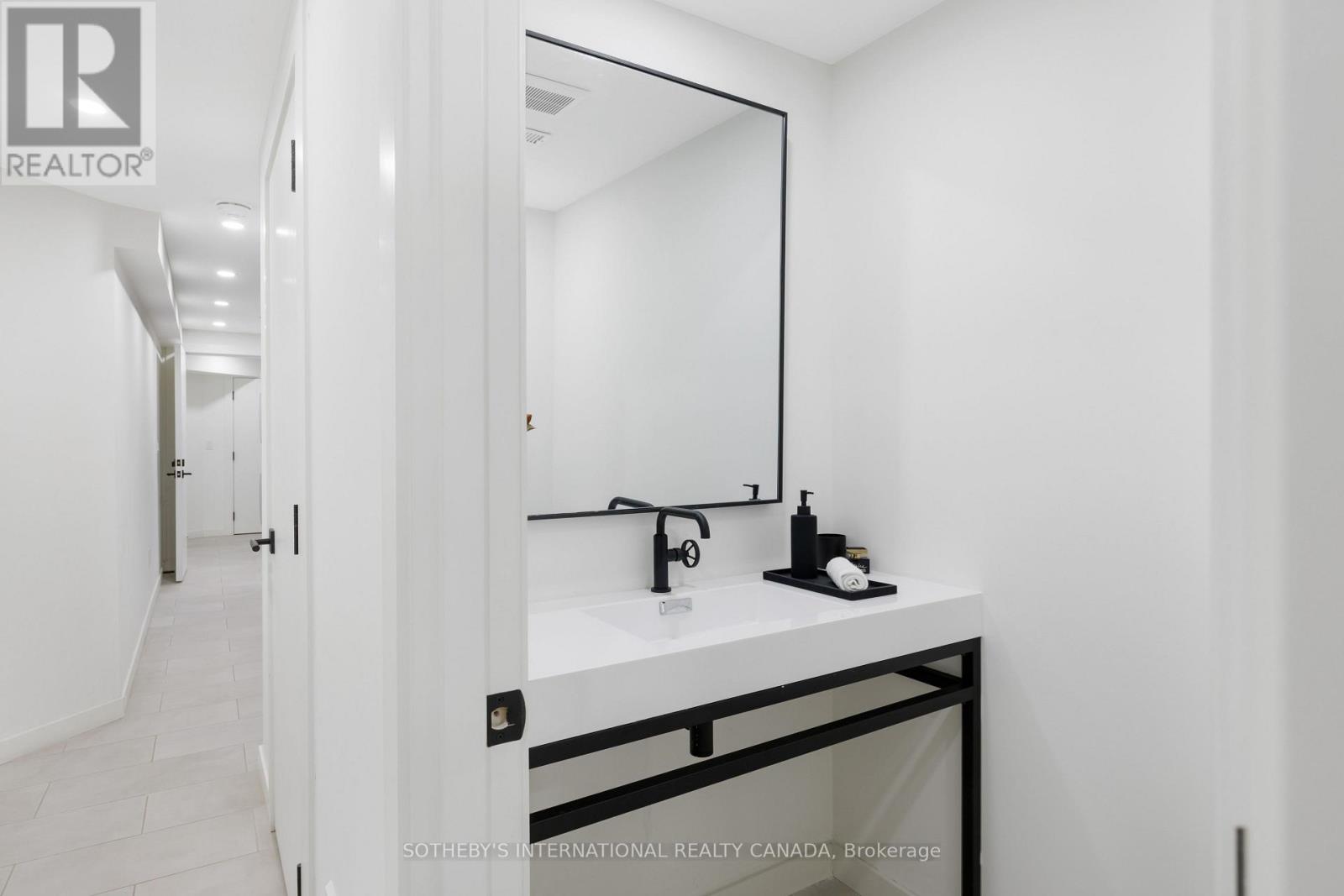 34 Hastings Avenue, Toronto, Ontario  M4L 2L2 - Photo 36 - E13851482