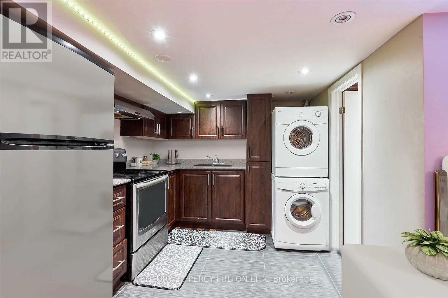 Lower - 10 Muriel Avenue, Toronto, Ontario  M4J 2X9 - Photo 4 - E13851562