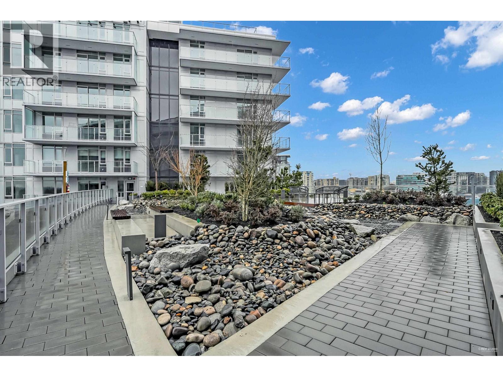 902 6808 MINORU BOULEVARD