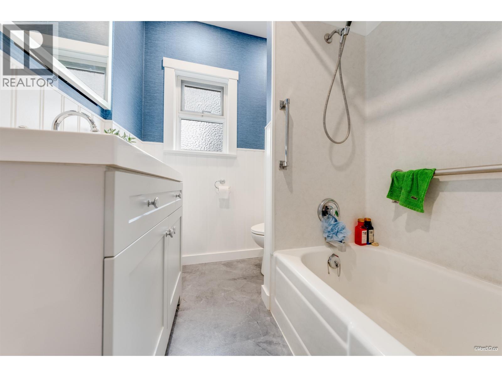3726 Trinity Street, Burnaby, British Columbia  V5C 1N2 - Photo 12 - R3171366