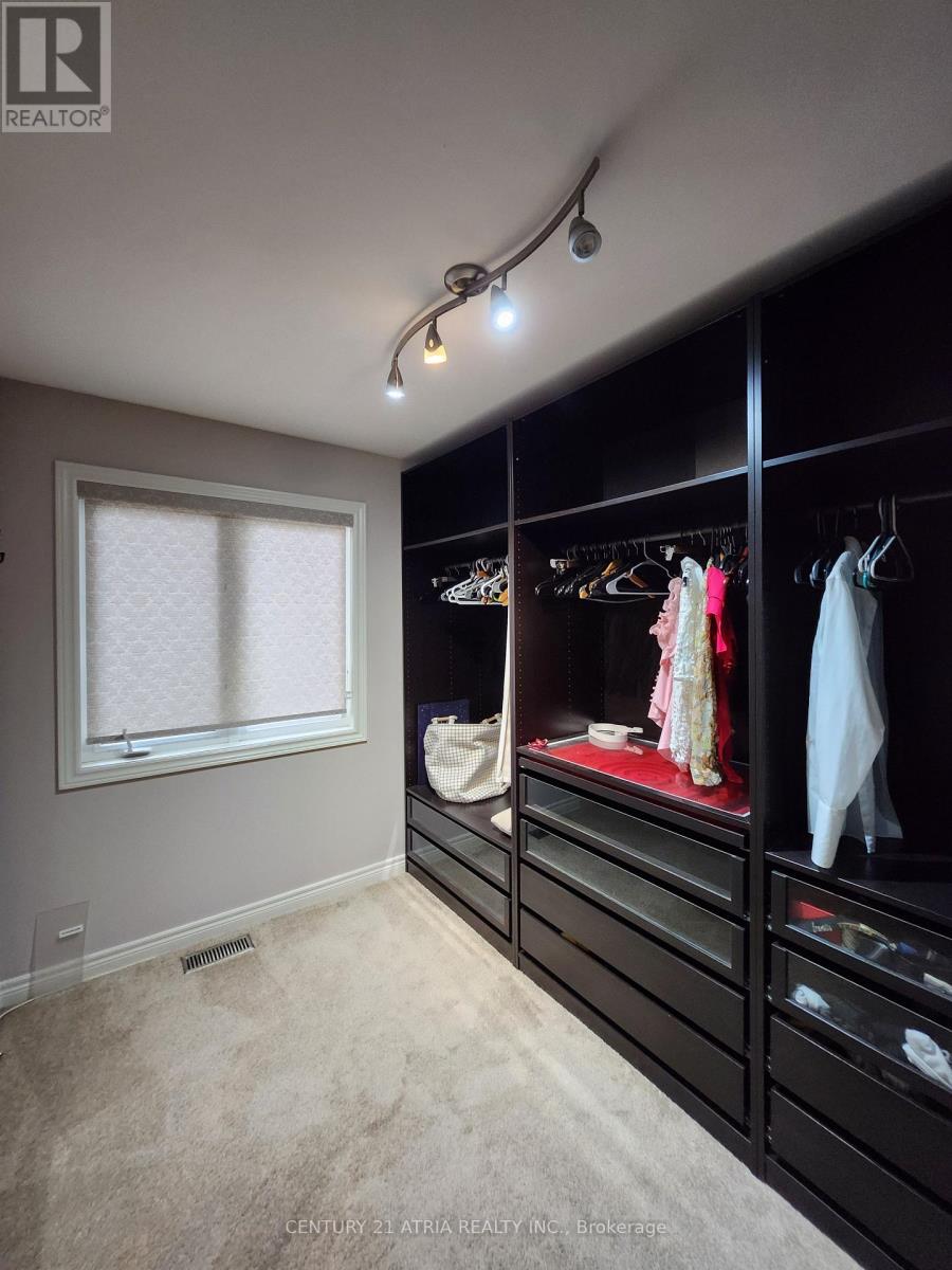 28 Usherwood Street, Aurora, Ontario  L4G 7X8 - Photo 14 - N13851542