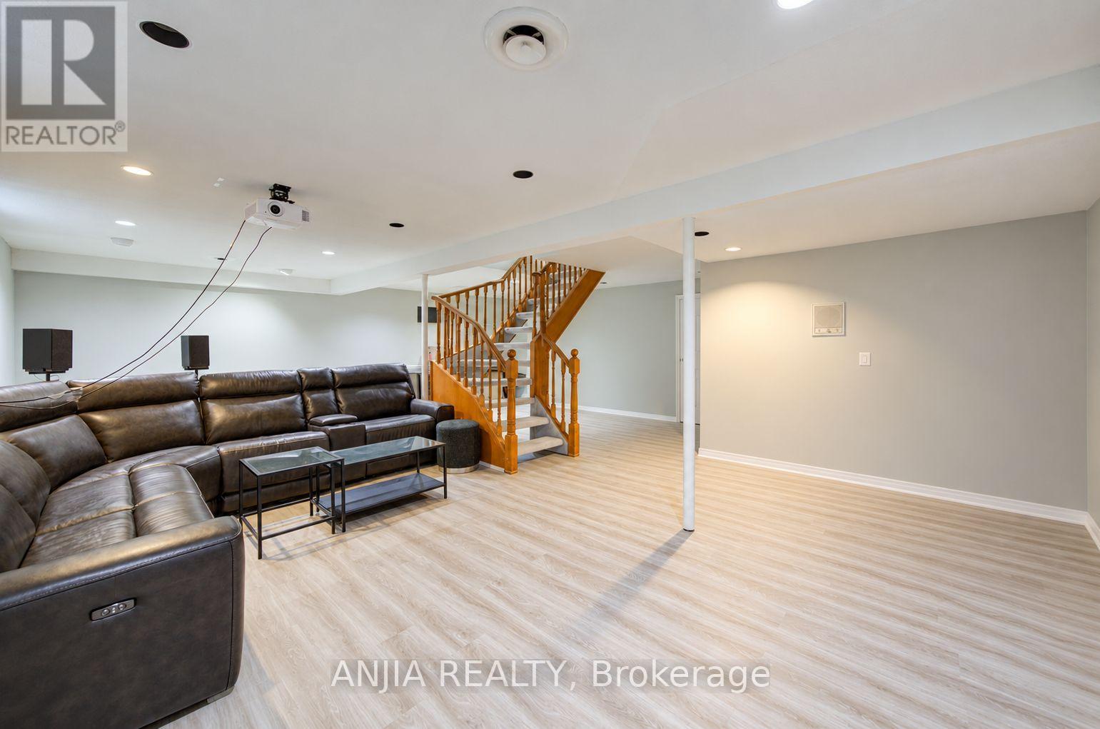 58 Summerfeldt Crescent, Markham, Ontario  L3R 2B2 - Photo 29 - N13851560