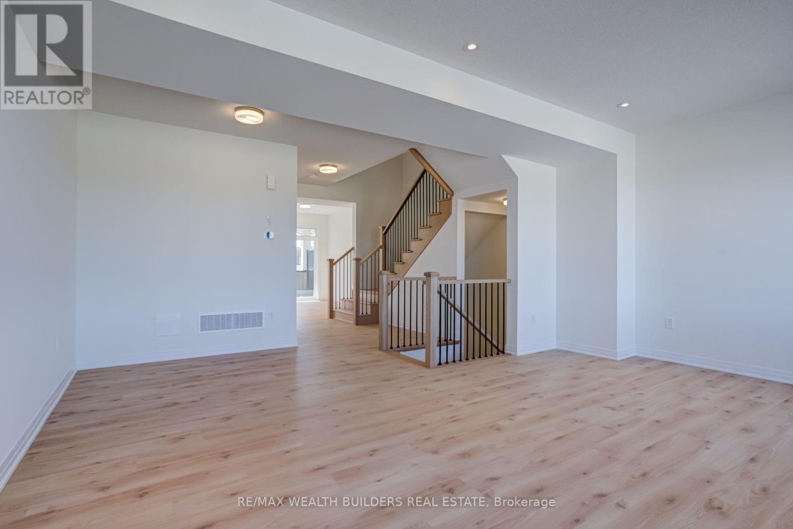6 Thornbird Crescent, Brampton, Ontario  L6V 3N5 - Photo 6 - W13851492