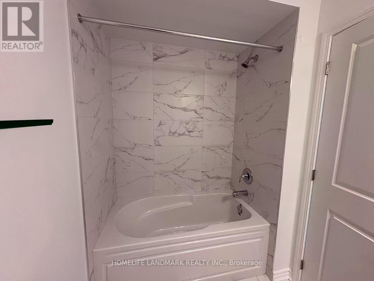 3280 Meadowridge Drive, Oakville, Ontario  L6H 8E3 - Photo 9 - W13851544