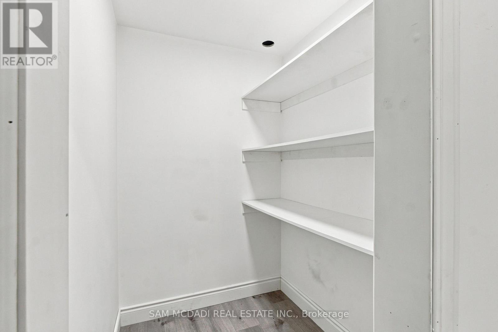 1357 Saginaw Crescent, Mississauga, Ontario  L5H 1X4 - Photo 33 - W13851554