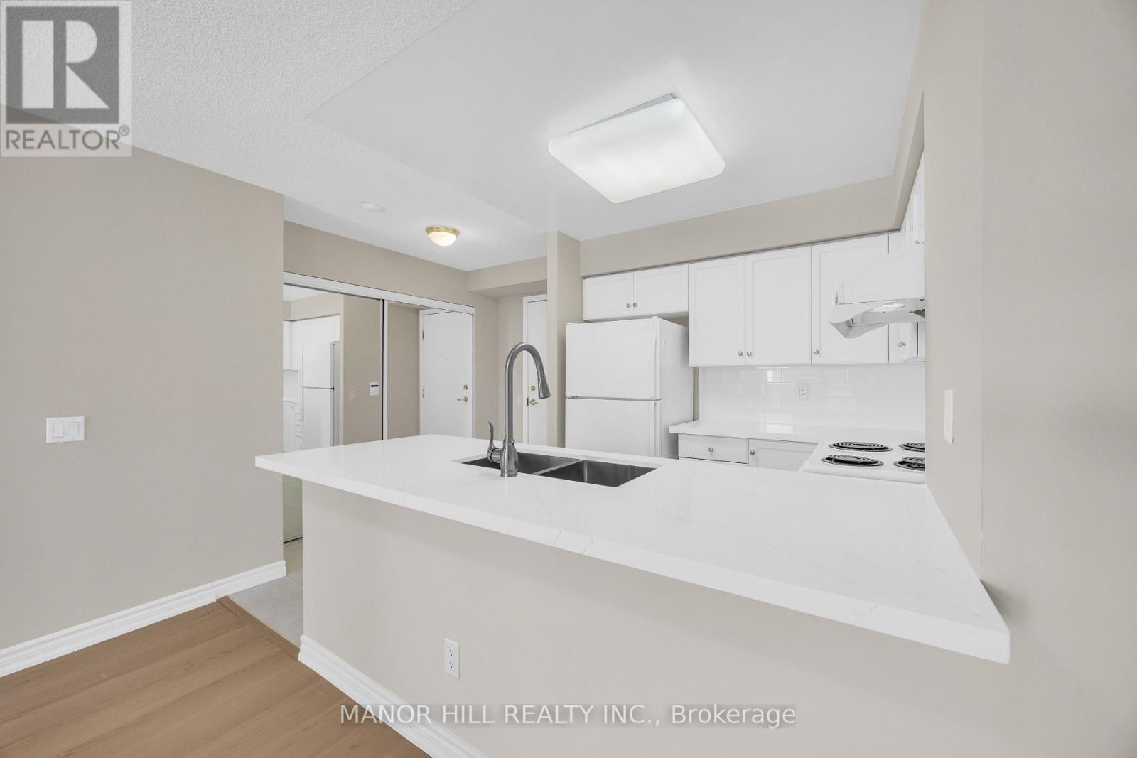 402 - 35 Kingsbridge Garden Circle, Mississauga, Ontario  L5R 3Z5 - Photo 11 - W13851570