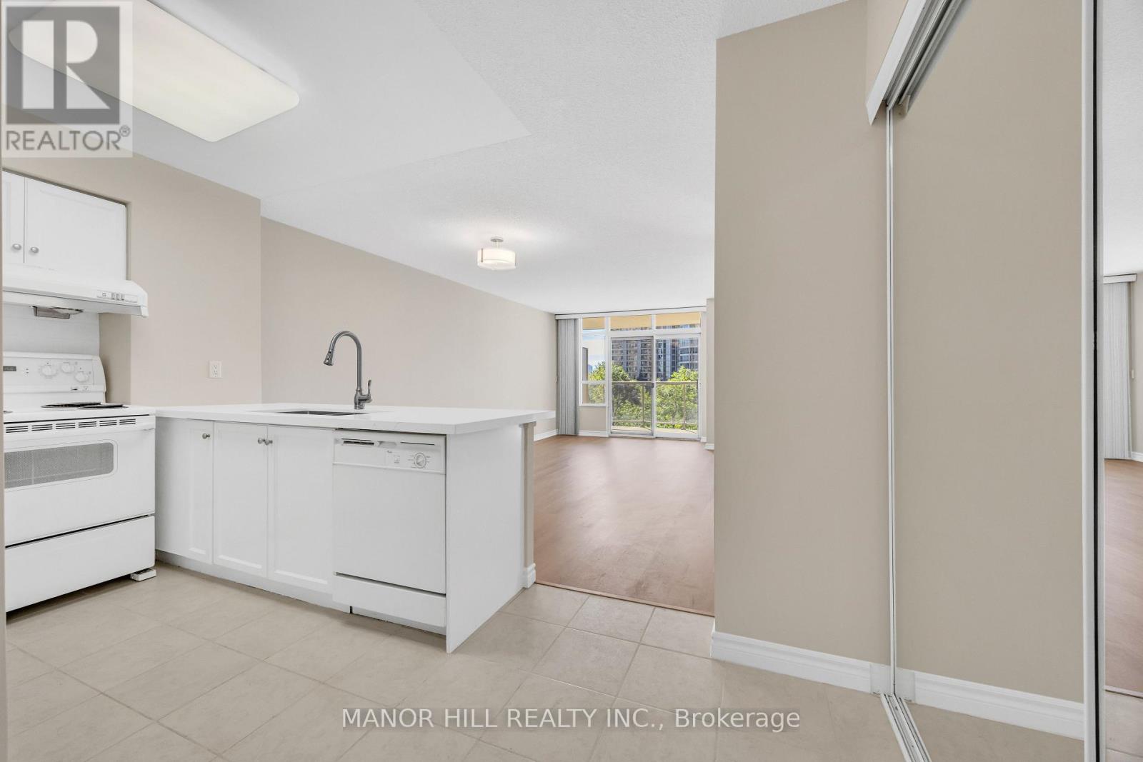 402 - 35 Kingsbridge Garden Circle, Mississauga, Ontario  L5R 3Z5 - Photo 9 - W13851570