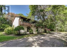 62 CHAPEL STREET, Brampton, Ontario