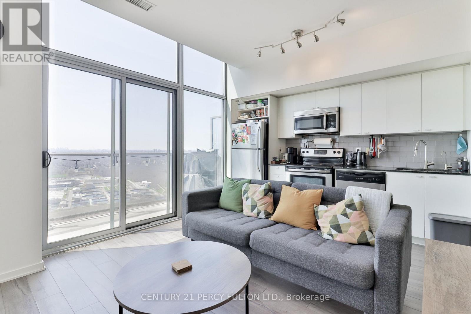 Ph3505 - 105 The Queensway Avenue, Toronto, Ontario  M6S 5B5 - Photo 12 - W13851586