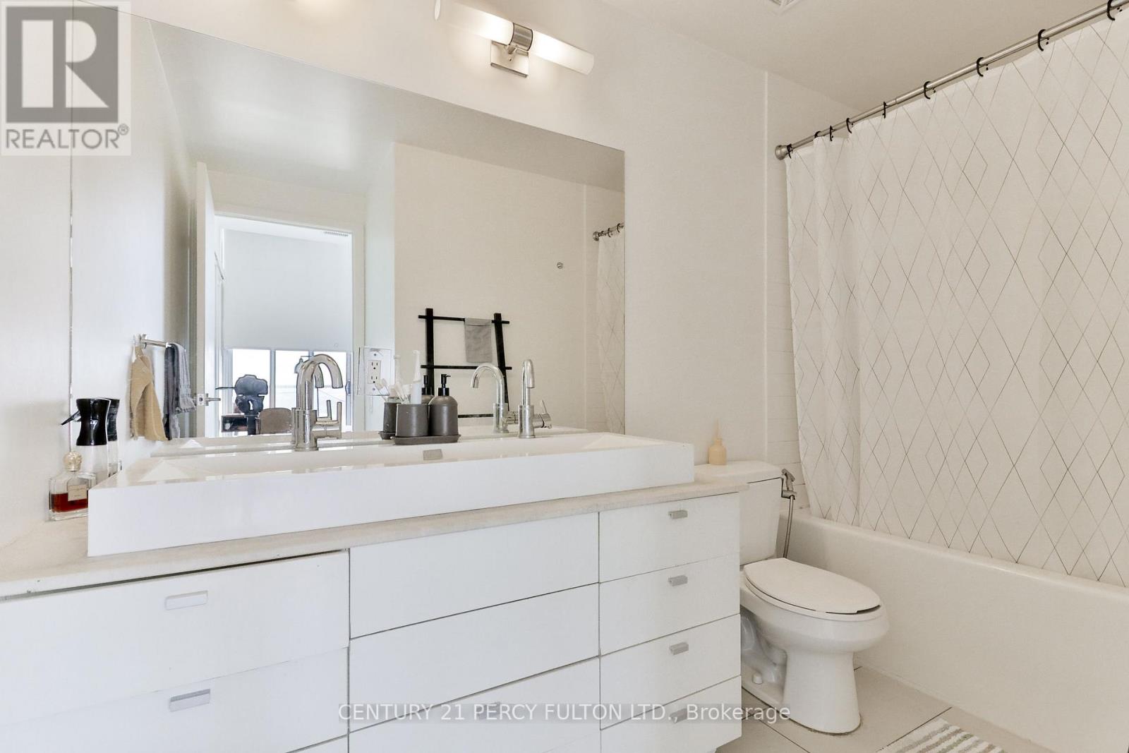 Ph3505 - 105 The Queensway Avenue, Toronto, Ontario  M6S 5B5 - Photo 17 - W13851586
