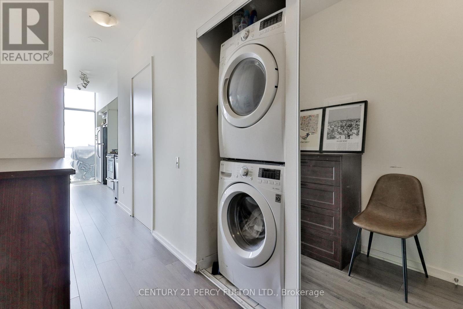 Ph3505 - 105 The Queensway Avenue, Toronto, Ontario  M6S 5B5 - Photo 2 - W13851586