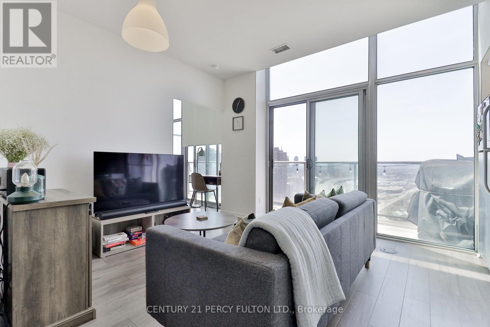 Ph3505 - 105 The Queensway Avenue, Toronto, Ontario  M6S 5B5 - Photo 9 - W13851586