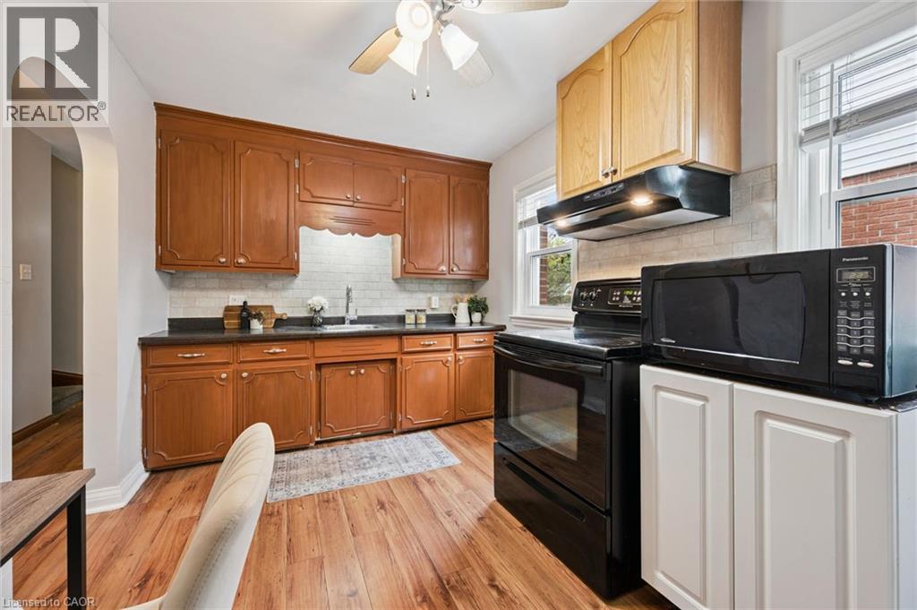 35 Acacia Street, Kitchener, Ontario  N2G 3B1 - Photo 6 - 40868160
